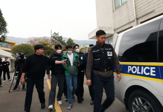 완도 저온창고 화재 실화 혐의 '토치 작업' 중국인 구속 영장 발부