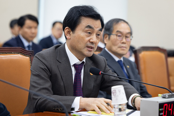 안규백 "종전 후 호르무즈에 軍 투입 대비…상선 보호 위해"