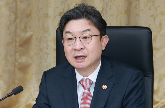 금융위, '회계위반' ㈜한창 과징금 8억원…법인·前대표 검찰고발