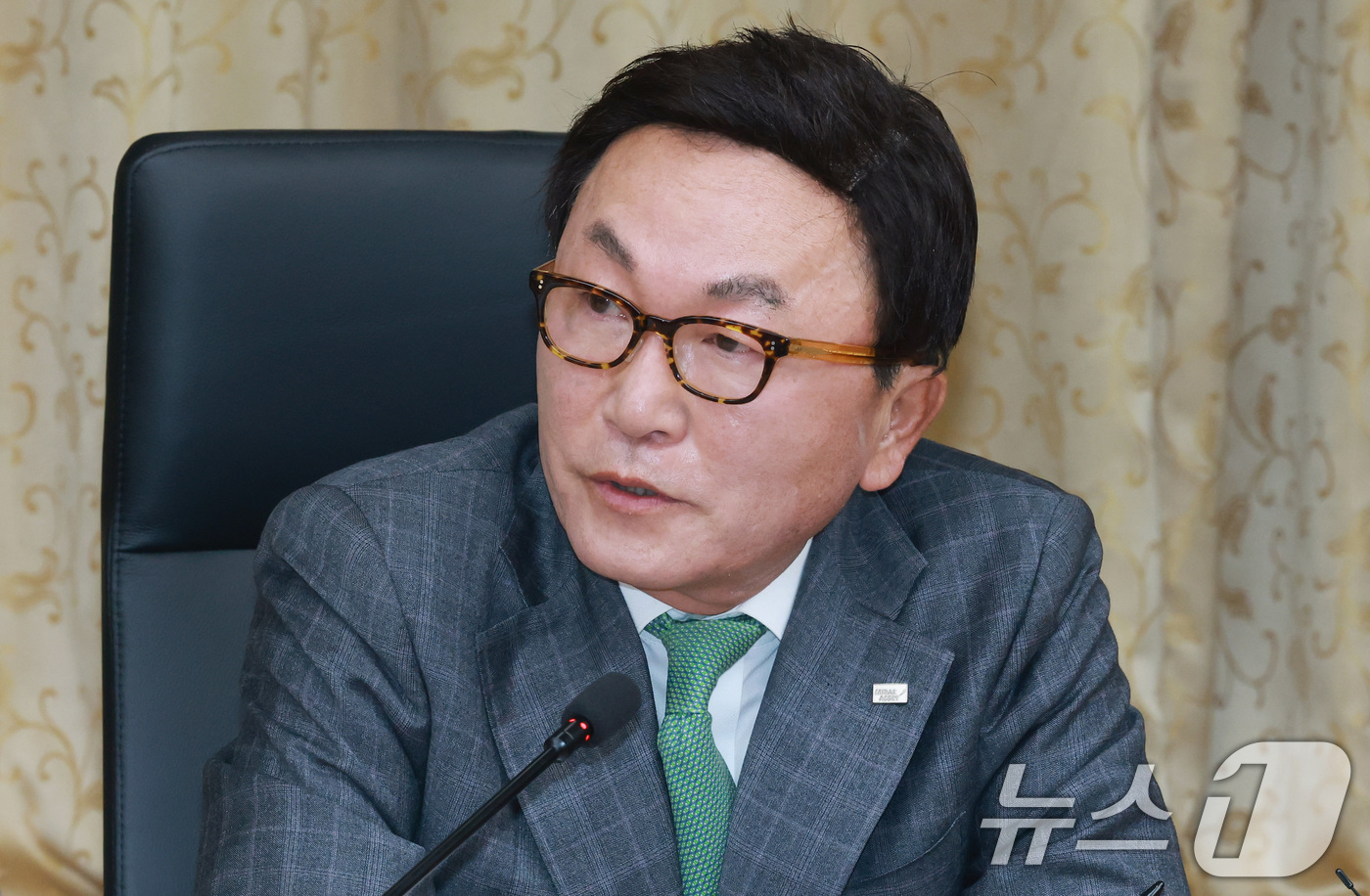 (서울=뉴스1) 임세영 기자 = 박현주 미래에셋 회장이 14일 서울 중구 예금보험공사에서 열린 국민성장펀드 제2차 전략위원회 회의에서 발언을 하고 있다. 2026.4.14/뉴스1