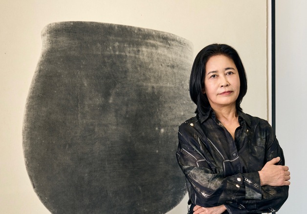 "미지의 기운이 전하는 내면의 이야기"…이정진 '언씬/씽'전