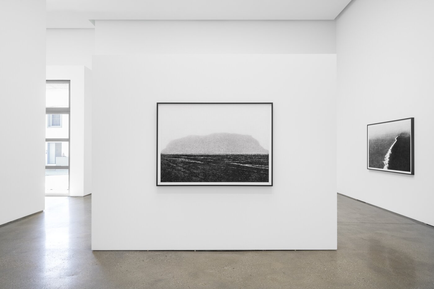본문 이미지 - Installation view of Jungjin Lee_Unseen,Thing (PKM 갤러리 제)