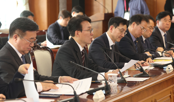 金총리 "AI 가짜뉴스는 범죄"…지선 앞 선거범죄 총력 대응