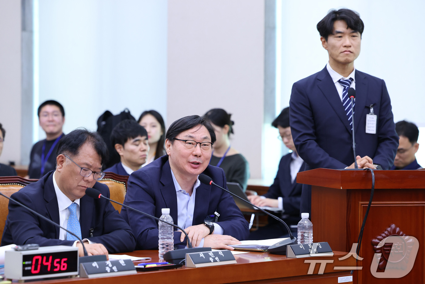 (서울=뉴스1) 신웅수 기자 = 이화영 전 경기도 평화부지사가 14일 서울 여의도 국회 윤석열정권정치검찰조작기소의혹사건진상규명국정조사특별위원회에서 열린 쌍방울 대북송금 조작기소 의 …