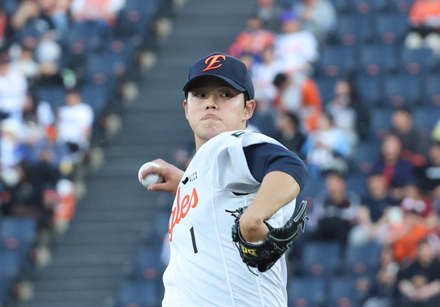 한화 문동주, 삼성전 5이닝 6K 무실점 호투…시즌 2승 요건