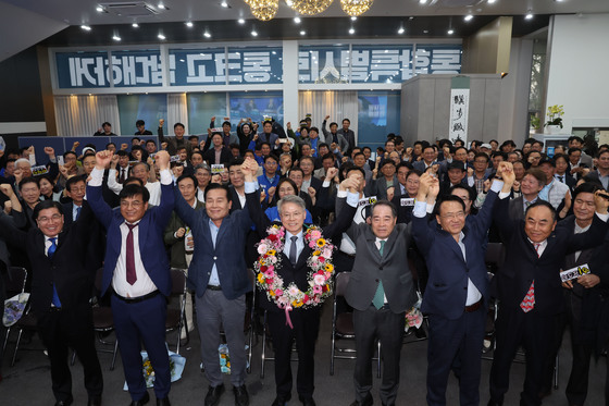 주철현 "민형배 민주당 최종 후보 확정, 감사드린다"