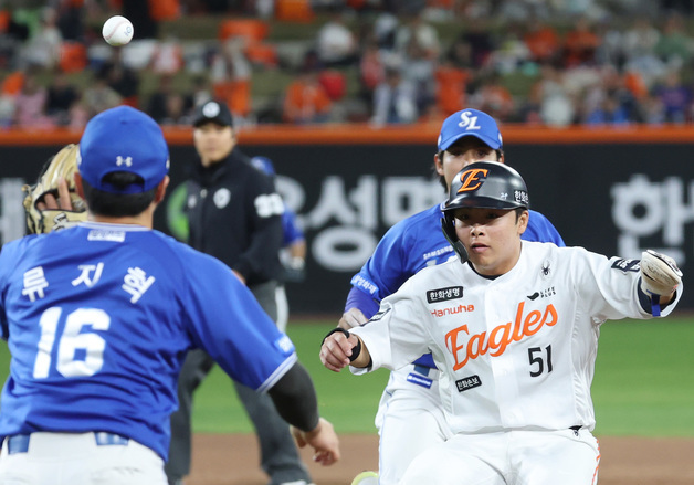 필사의 주루 문현빈