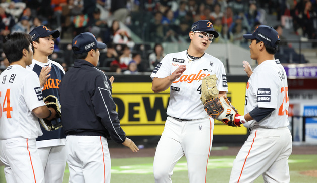 힘겹게 1이닝 마친 김서현