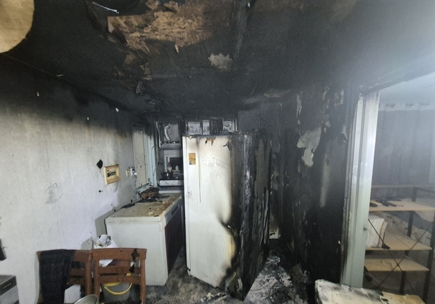 보령 아파트 9층서 화재…6명 연기흡입, 80명 대피