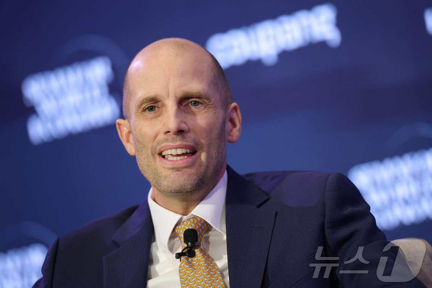 (AFP=뉴스1) 류정민 특파원 = 해롤드 로저스 한국 쿠팡 임시대표가 14일(현지시간) 워싱턴DC에서 열린 '세마포 세계 경제 2026 서밋' 행사에서 쿠팡의 사업 모델에 대해 …