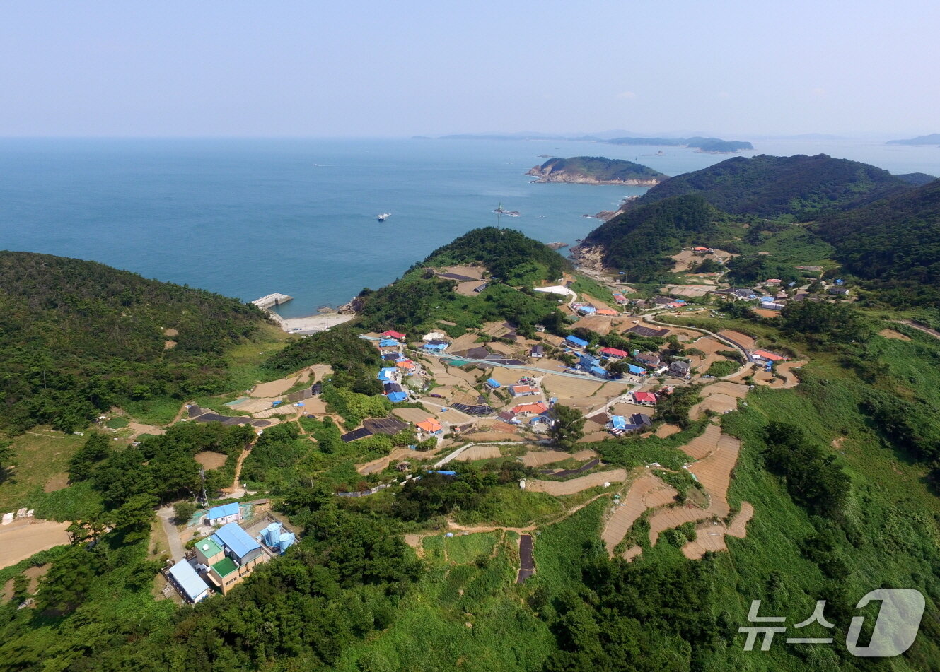 본문 이미지 - 가의도 전경(태안군 제공. 재판매 및 DB금지)2026.4.15/뉴스1