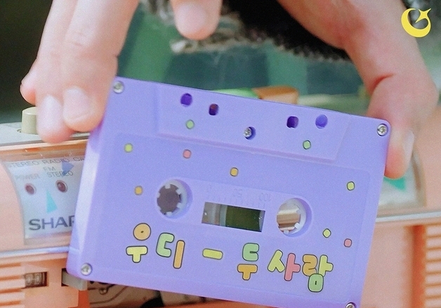 우디, 거대한 원곡 후광 넘을까…성시경 '두 사람' 리메이크 [N이슈]