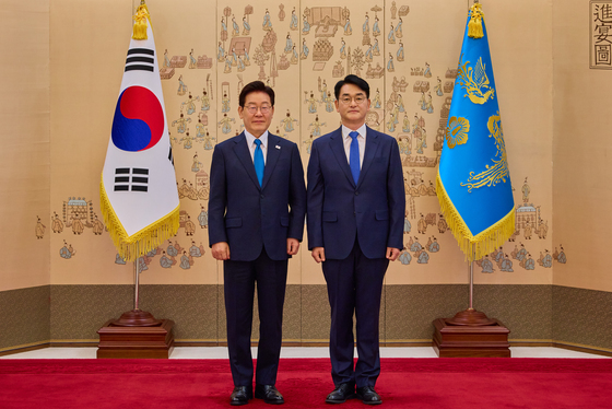 이재명 대통령, 박용진 규제합리화위원회 부위원장 위촉장 수여