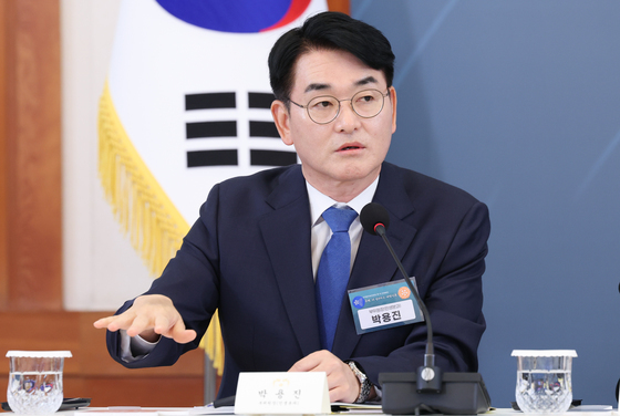 발언하는 박용진 규제합리화위원회 부위원장