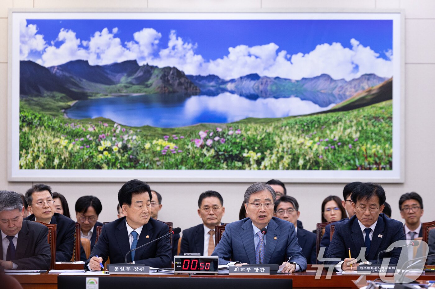 본문 이미지 - 조현 외교부 장관이 15일 서울 여의도 국회에서 열린 제434회 국회(임시회) 외교통일위원회 제1차 전체회의에서 의원들의 현안 질의에 답하고 있다. 2026.4.15 ⓒ 뉴스1 유승관 기자