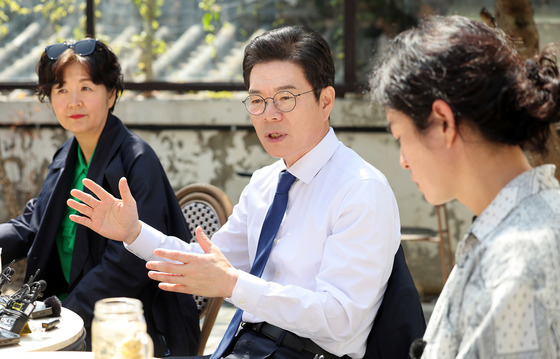 정원오 후보, 북촌서 상인들과 현장 소통