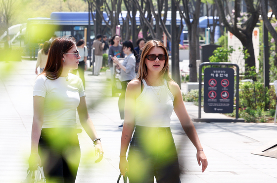 초여름 같은 4월