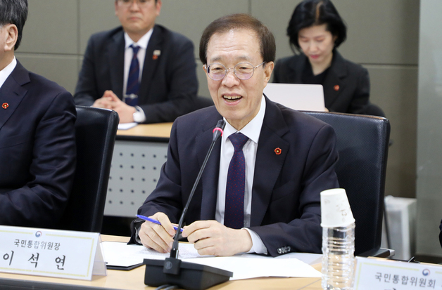 제주 찾은 이석연 국민통합위원장