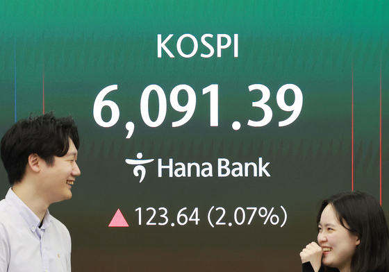 다시 6000선 돌파 마감한 코스피