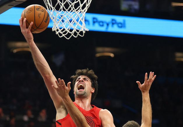 NBA 포틀랜드, 4쿼터 11점 차 열세 뒤집고 7번 시드로 PO 진출