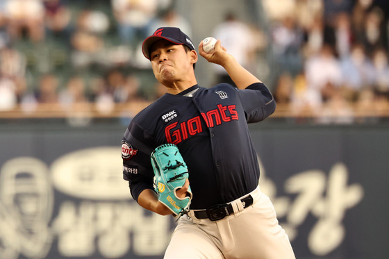 선발 투수 김진욱