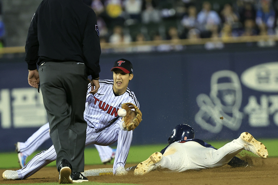 2루 훔치는 한태양