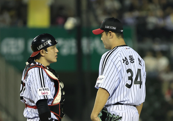 성동현과 박동원의 대화