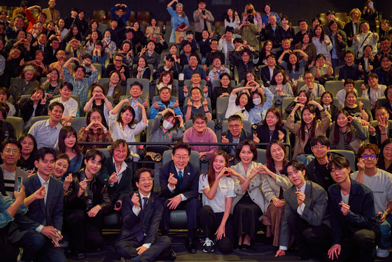 이재명 대통령 부부, 영화 '내 이름은' 관람