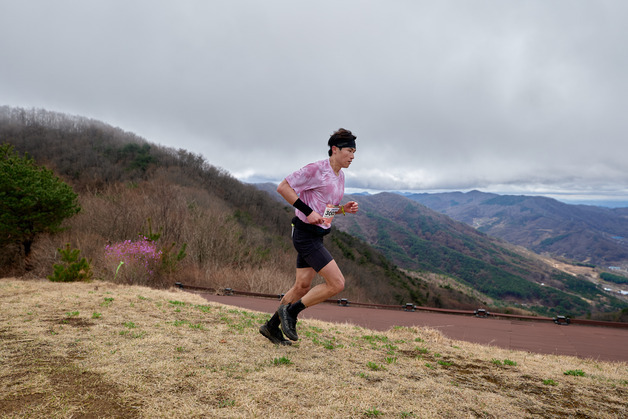 코오롱스포츠, 기술력 검증할 선수단 창단…현장형 R&D 강화