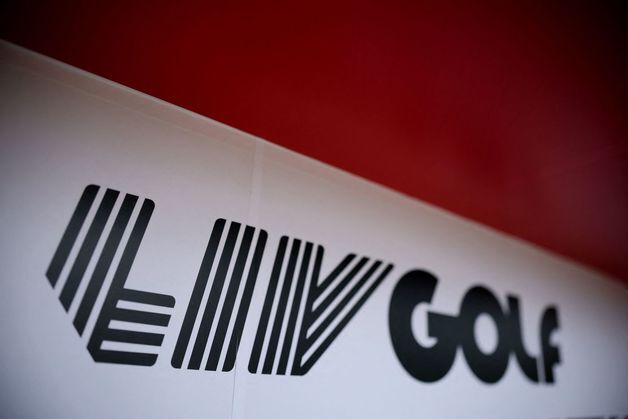 '중동 전쟁'으로 LIV 골프 4년 만에 사라지나…"사우디, 재정 지원 중단"