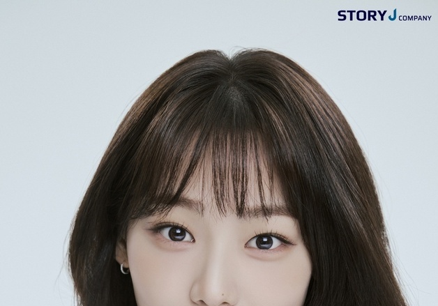 강미나, 이렇게 예뻤나…새 프로필서 물오른 청순 미모 [N컷]