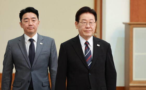 李대통령 "강훈식 확보해온 원유·나프타 큰 도움…국내 신속 도입"