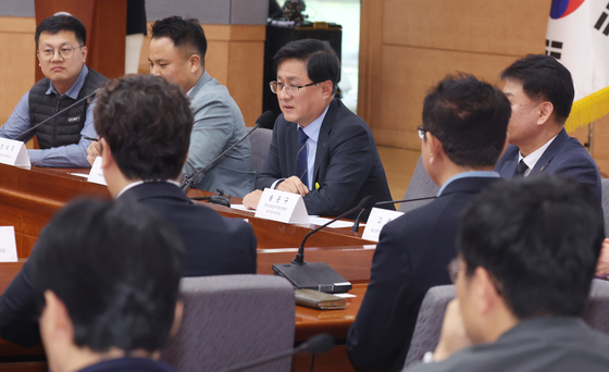 공동주택 전기차 충전시설 개선책 논의