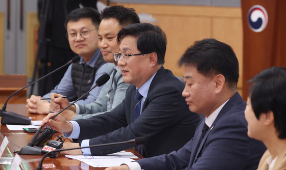 전기차 충전요금 체계 개선 논의…정부 간담회 개최