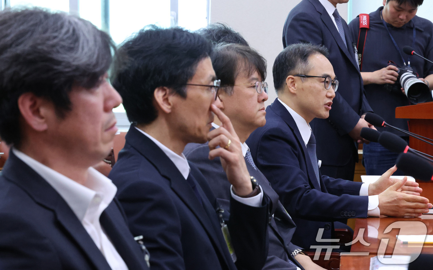 (서울=뉴스1) 신웅수 기자 = 이원석 전 검찰총장이 16일 서울 여의도 국회 윤석열정권정치검찰조작기소의혹사건진상규명국정조사특별위원회에서 열린 대장동·김용 전 민주연구원 부원장·위 …