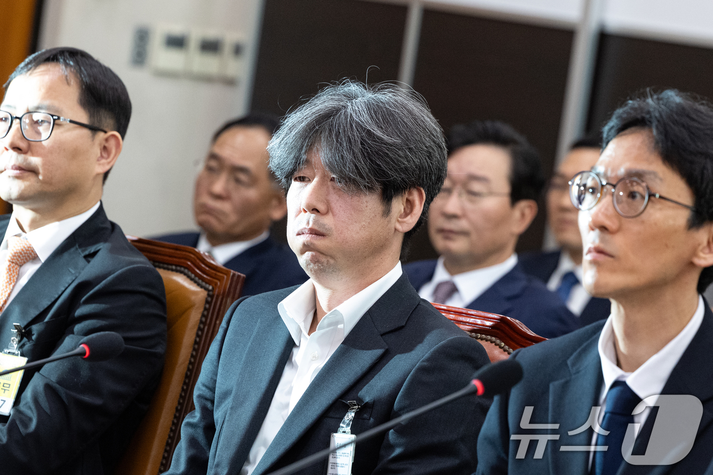 (서울=뉴스1) 이승배 기자 = 16일 서울 여의도 국회에서 열린 윤석열 정권 정치검찰 조작기소 의혹 사건 진상규명 국정조사특별위원회 대장동·김용 전 민주연구원 부원장·위례신도시 …