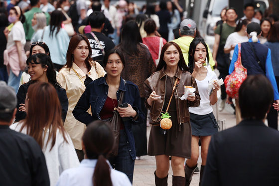 작년 외국인 의료관광 200만명…무비자 中환자 2배 더 몰려왔다
