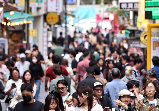 'BTS 효과 톡톡' 1분기 방한객 역대 최대
