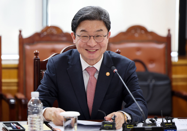 중동발 리스크, 철강산업도 '휘청'…80조 규모 피해기업 우대 지원