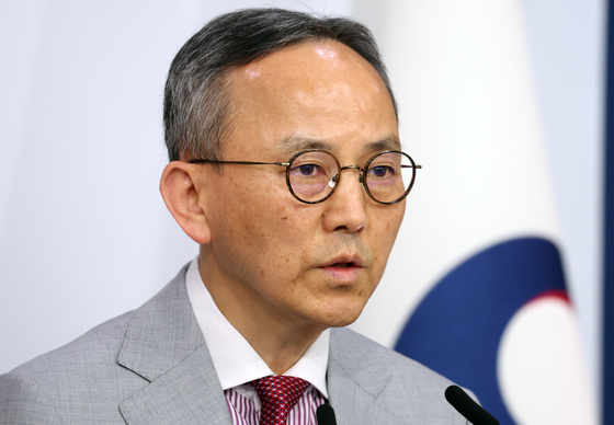 정례브리핑하는 박일 외교부 대변인