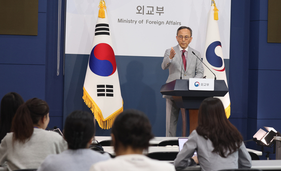 제29차 한중 경제공동위 개최관련 브리핑하는 박일 대변인