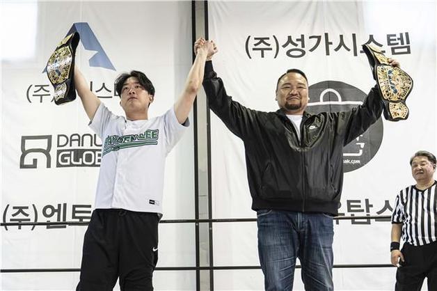 한국 프로레슬링 두 단체 WWA-AKW 합병 선언