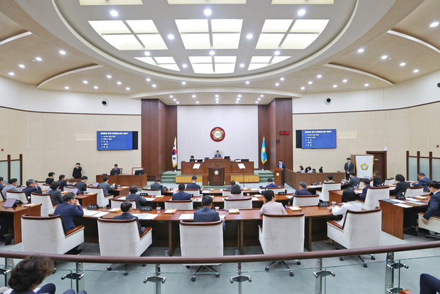 원주시의회, 올해 첫 추경안 등 보름간 45개 안건 처리