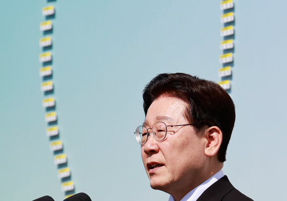 추도사하는 이재명 대통령