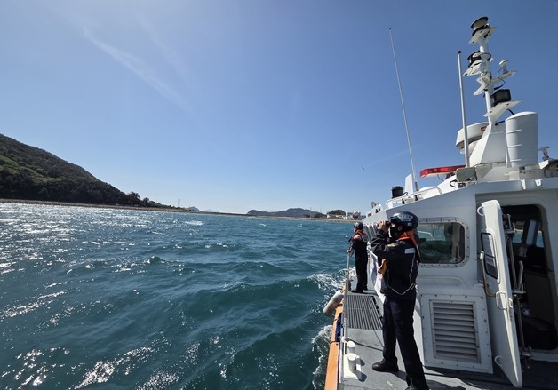 통영 비진도서 레저 다이버 2명 구조…1명 의식불명