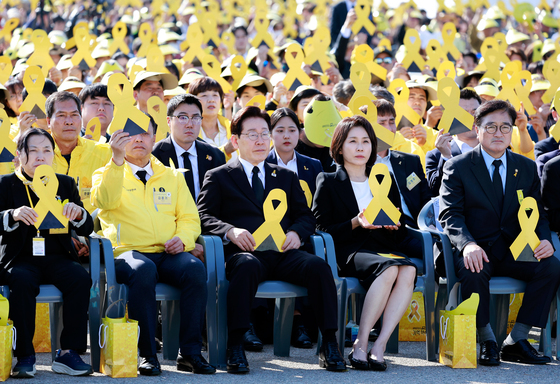 李대통령, 세월호 기억식 현직 첫 참석