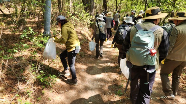 금정산국립공원, 지역과 함께하는 환경정화 캠페인