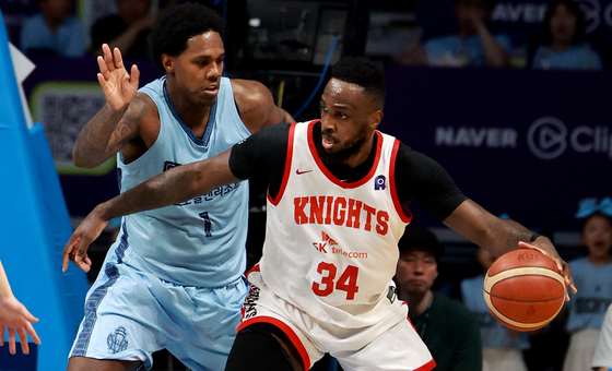 돌파 시도하는 자밀 워니