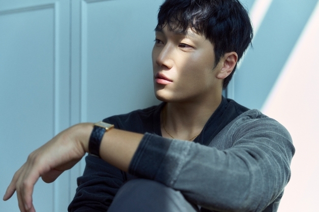 김필, 17일 '신이랑 법률사무소' OST 발매…깊은 울림 예고