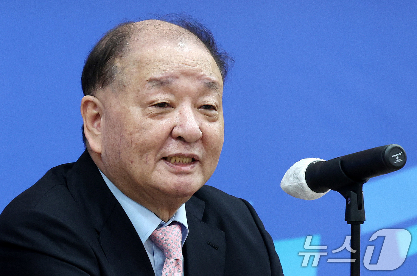 (서울=뉴스1) 박지혜 기자 = 강창일 민주평화통일자문회의 수석부의장이 17일 서울 중구 민주평화통일자문회의 대회의실에서 열린 취임식에서 취임사를 하고 있다. 2026.4.17/뉴 …